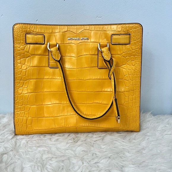 MICHAEL MICHAEL KORS
DILLON
30H4GAIT3E	SUN	
LG NS TOTE LEATHER - Picture 5 of 11